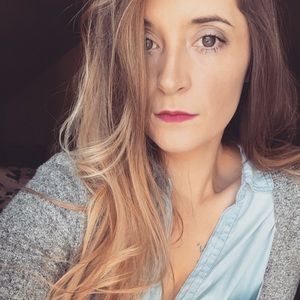 Meet your Posher, Katelyn